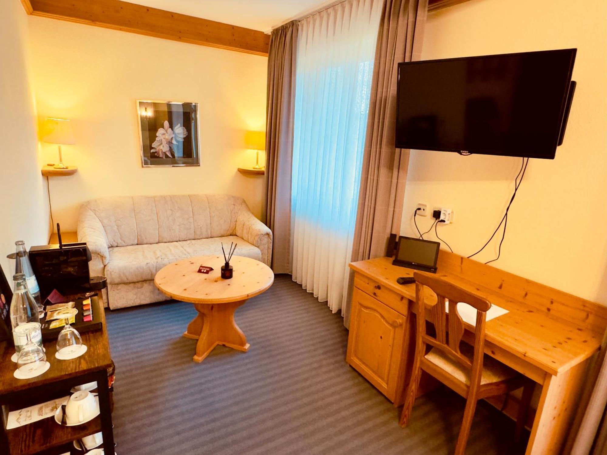 Hotel Restaurant Adler Stube Münstertal Dış mekan fotoğraf